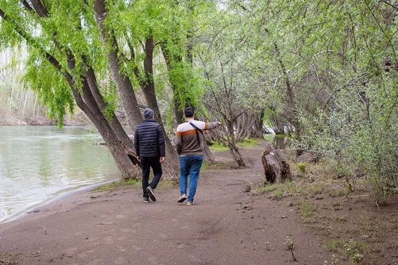 primavera-en-el-parque-agreste-el-oasis-verde-a-cinco-minuto