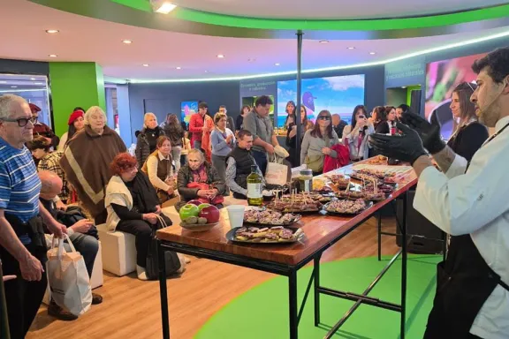 neuquen-lleva-su-produccion-cultura-y-turismo-a-la-rural-de-