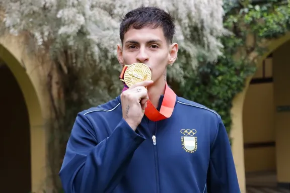 jose-luis-acuna-trae-a-neuquen-la-medalla-de-oro-en-taekwond