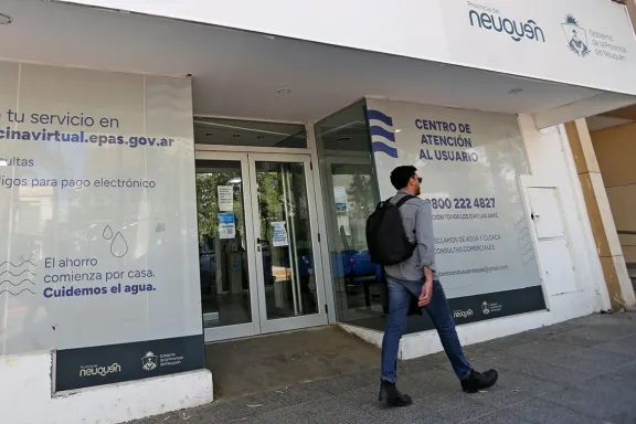 emilio-molina-asume-la-presidencia-del-epas-en-neuquen