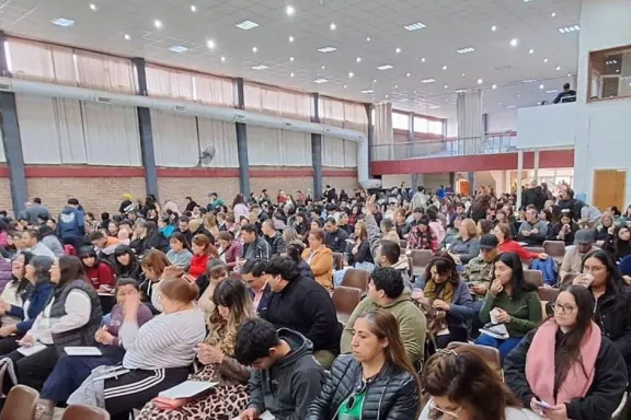 neuquen-forma-lideres-comunitarios-500-personas-capacitadas-