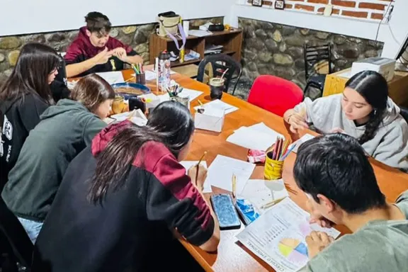 tricao-malal-consolida-su-espacio-de-escucha-joven-para-adol