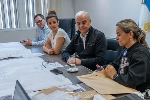 zapala-tendra-32-viviendas-y-centro-para-adultos-mayores-por