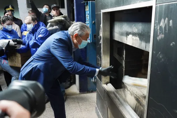 neuquen-incinero-115-kilos-de-droga-valuados-en-2000-millone
