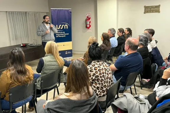 el-issn-lanzo-redes-para-la-vida-un-programa-de-salud-mental
