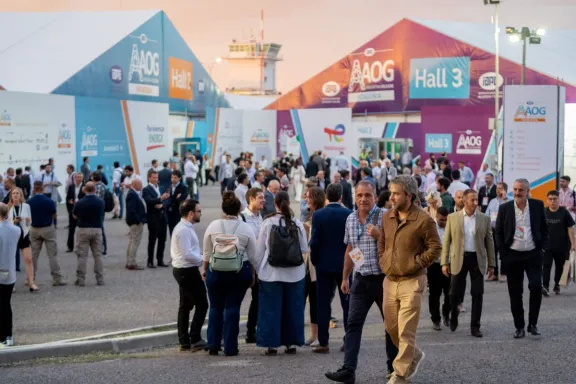 neuquen-integra-energia-y-turismo-en-la-expo-argentina-oil-g