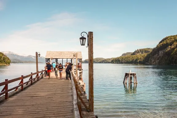 villa-la-angostura-refuerza-su-estrategia-turistica-con-soci