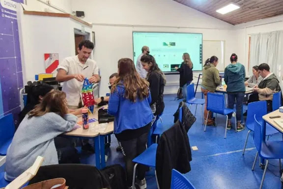 expo-infomat-convocan-a-docentes-de-matematica-e-informatica
