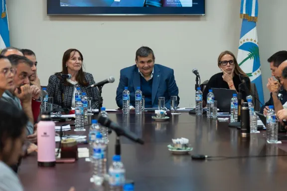 neuquen-gestiona-387-millones-de-dolares-con-caf-para-rutas-