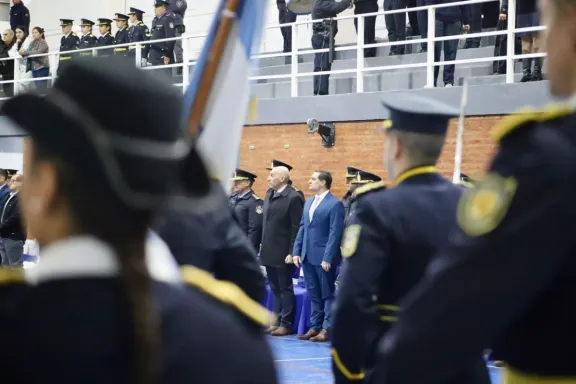 la-escuela-de-cadetes-de-la-policia-del-neuquen-cumplio-65-a