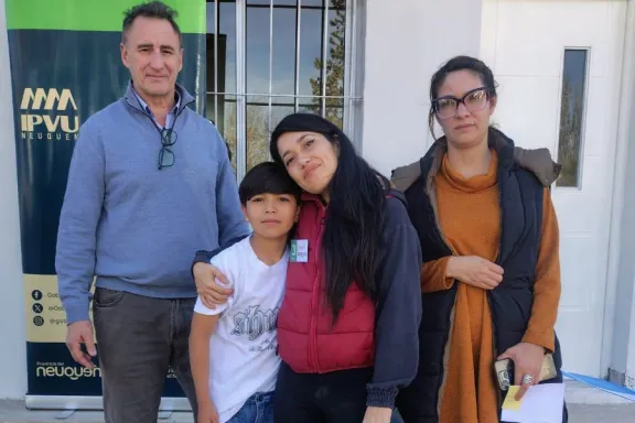 tres-familias-del-parque-industrial-de-neuquen-recibieron-su