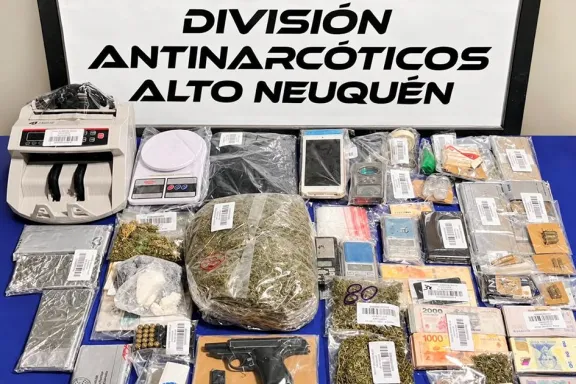 operativo-antidroga-en-chos-malal-cuatro-detenidos-y-270-dos