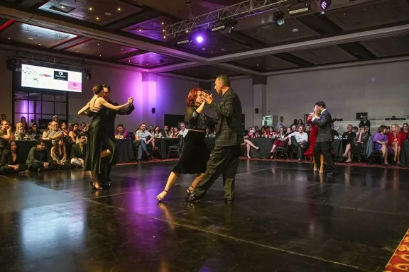 comienza-la-17-edicion-del-festival-de-tango-de-neuquen-con-