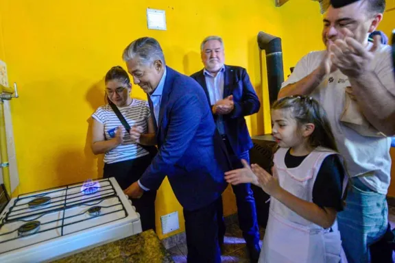 neuquen-multiplica-obras-de-gas-en-cuatro-regiones-15000-nue