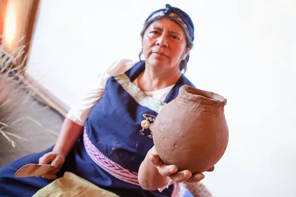 la-artesania-neuquina-brillo-en-el-patagonia-run-con-oficios