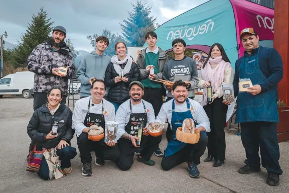 estudiantes-de-villa-la-angostura-vinculan-gastronomia-con-s