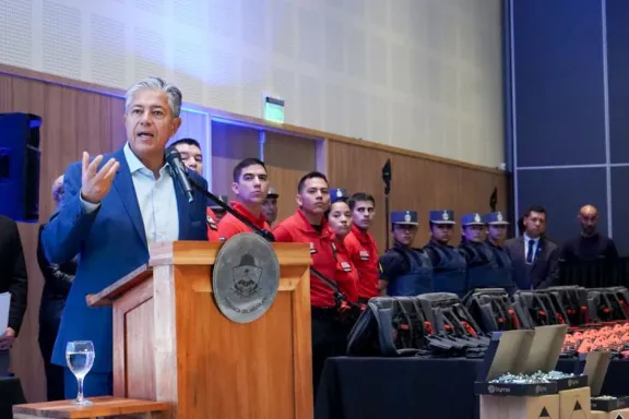 neuquen-suma-1100-armas-byrna-a-su-policia-con-una-inversion