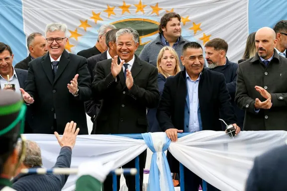 ruta-51-pavimentada-figueroa-anuncio-la-obra-que-cambiara-el