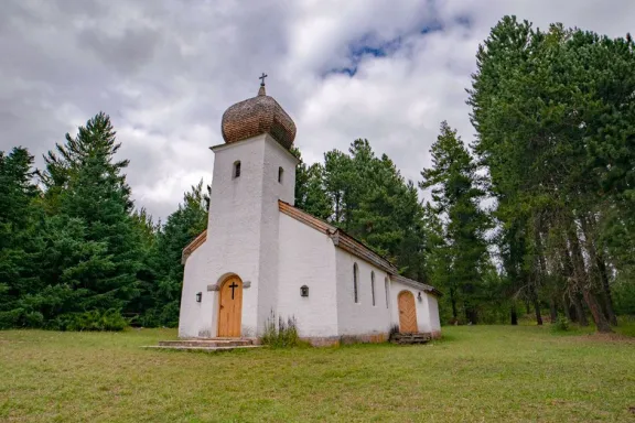 la-capilla-san-huberto-la-joya-patagonica-de-bustillo-en-la-