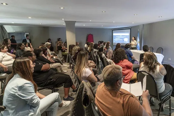 informantes-turisticos-de-neuquen-aprendieron-a-cuidar-las-a