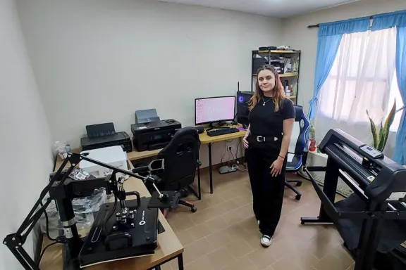 diseno-con-raices-la-emprendedora-del-norte-neuquino-que-eli