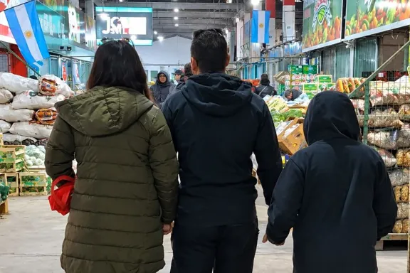 el-mercado-concentrador-abrio-los-sabados-familias-neuquinas