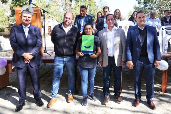 villa-curi-leuvu-cumplio-38-anos-con-escrituras-obras-y-un-c