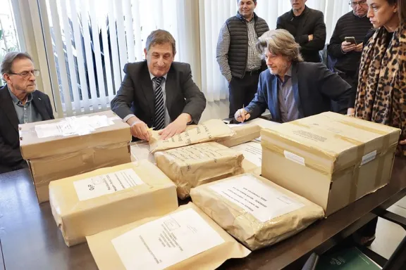 diez-empresas-compiten-por-explorar-ocho-bloques-de-vaca-mue