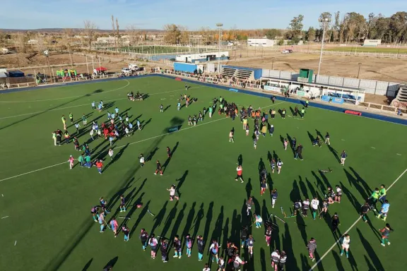 mas-mujeres-adultas-se-suman-a-deportes-colectivos-en-neuque