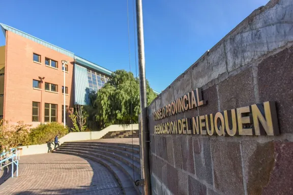 educacion-devuelve-descuentos-salariales-erroneos-a-docentes