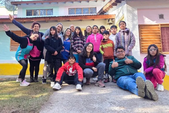 jornada-completa-y-conectividad-satelital-para-624-estudiant