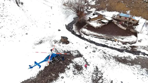 operativo-aereo-rescata-a-crianceros-aislados-en-las-colorad