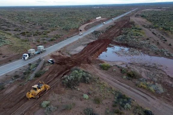 arranco-la-construccion-del-puente-sobre-el-arroyo-carranza-