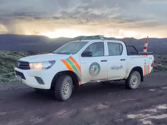 helicopteros-sobrevuelan-neuquen-para-evaluar-danos-del-temp