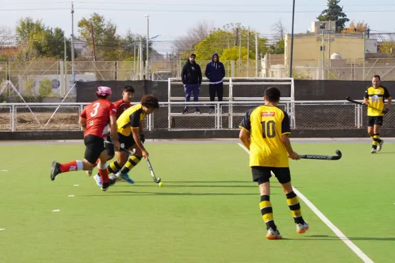la-super-liga-de-hockey-llega-por-primera-vez-a-neuquen-capi