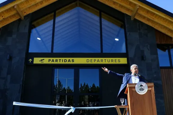 el-aeropuerto-chapelco-estrena-su-nuevo-sector-de-partidas-j