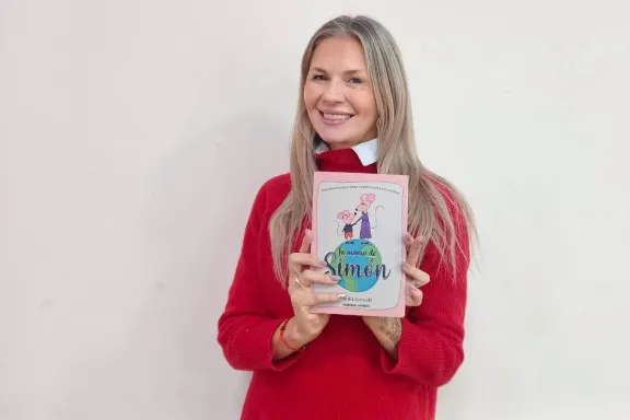 una-escritora-neuquina-presenta-su-libro-sobre-crianza-neuro