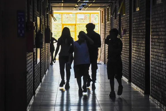 neuquen-presento-una-guia-para-que-las-escuelas-actuen-ante-