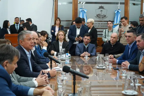 figueroa-firma-convenios-por-116-mil-millones-para-obras-en-