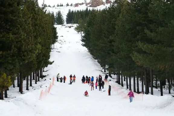 el-llano-se-alista-para-la-temporada-de-nieve-2026-en-andaco