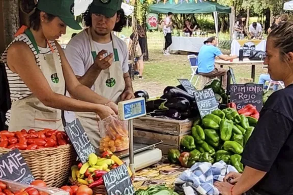 feria-buena-vida-en-centenario-otono-agroecologia-y-musica-e