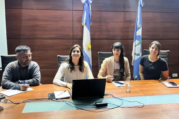 neuquen-avanza-en-gestion-regional-de-residuos-de-poda-con-l