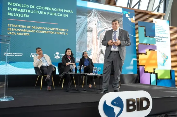 neuquen-presenta-en-el-bid-su-modelo-de-financiamiento-publi
