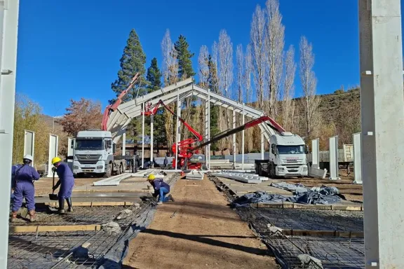 el-centro-deportivo-de-villa-del-nahueve-ya-tiene-estructura