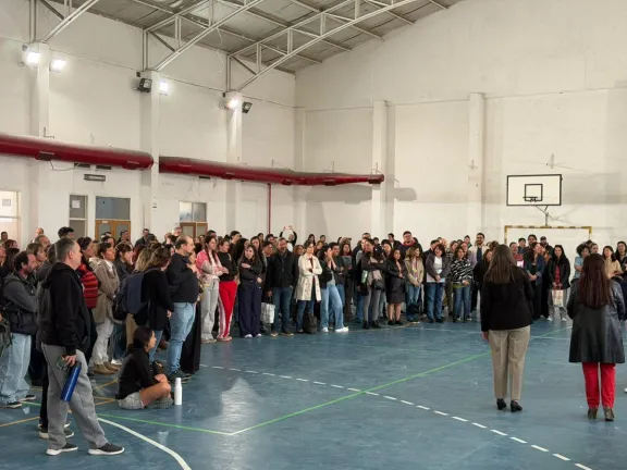 mas-de-300-docentes-neuquinos-rindieron-concurso-de-ascenso-