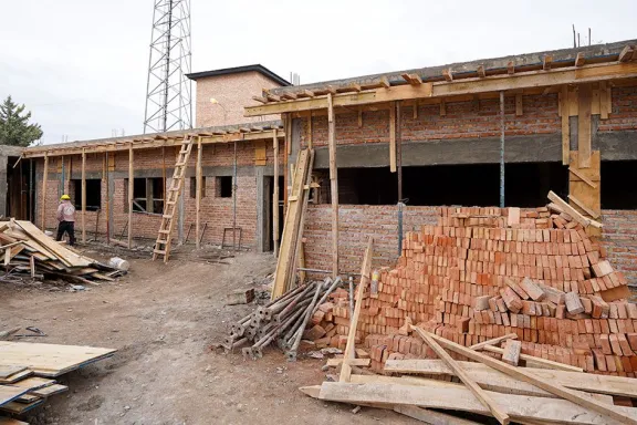 ampliacion-del-centro-de-salud-de-valentina-sur-obra-en-marc