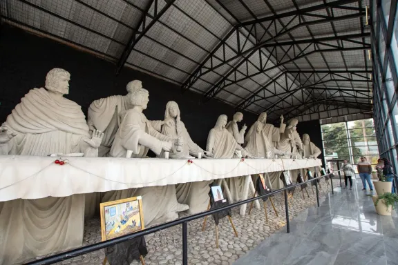 la-ultima-cena-monumental-la-obra-maestra-de-aldo-beroisa-qu