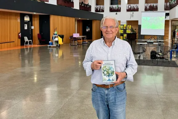 un-pedagogo-de-malaga-capacitara-a-directivos-escolares-en-n