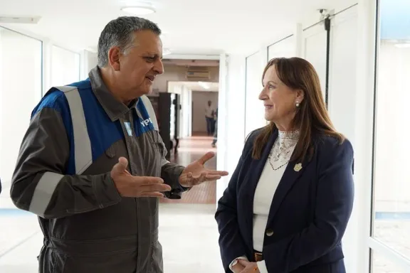 ypf-obtuvo-la-marca-pais-y-neuquen-brilla-como-corazon-energ