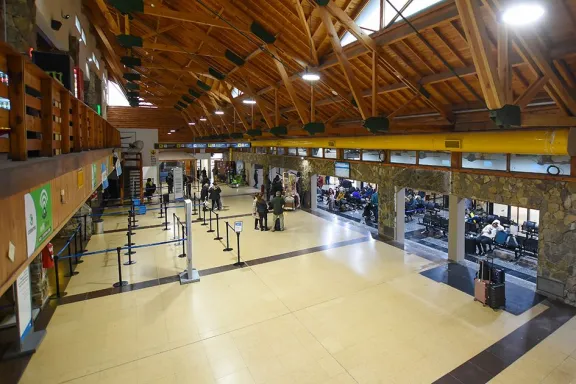 13-ofertas-para-la-confiteria-del-aeropuerto-chapelco-tras-s